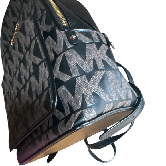 Michael Kors Adina Medium Backpack main image 5